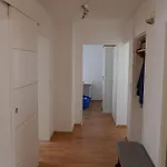 Apartment Ruhige 4-zi-wohnung Mit Großem Balkon Und Blick Ins Grüne