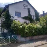 Ruhige 4-zi-wohnung Mit Großem Balkon Und Blick Ins Grüne Karlsruhe
