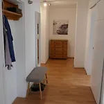 Ruhige 4-zi-wohnung Mit Großem Balkon Und Blick Ins Grüne