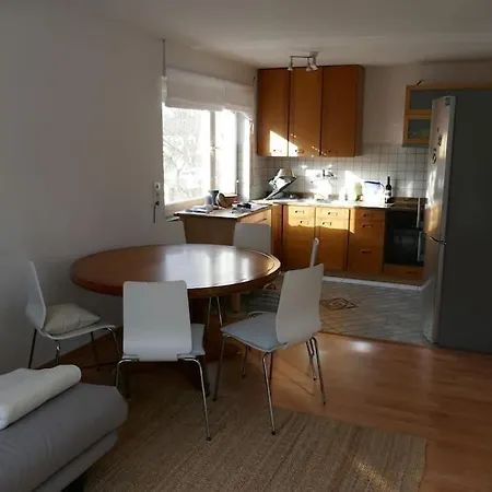 アパート Ruhige 4-zi-wohnung Mit Grossem Balkon Und Blick Ins Gruene *