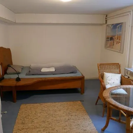 Ruhige 4-zi-wohnung Mit Grossem Balkon Und Blick Ins Gruene * Karlsruhe