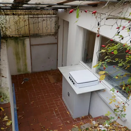 Apartment Ruhige 4-zi-wohnung Mit Grossem Balkon Und Blick Ins Gruene *
