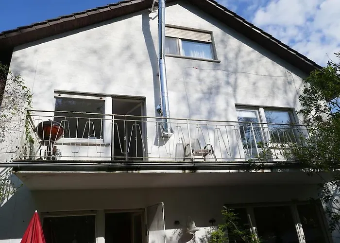 Daire Ruhige 4-zi-wohnung Mit Grossem Balkon Und Blick Ins Gruene Karlsruhe
