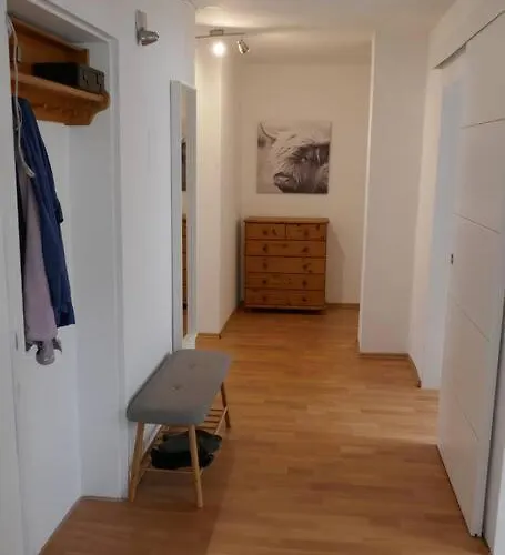 Ruhige 4-zi-wohnung Mit Grossem Balkon Und Blick Ins Gruene