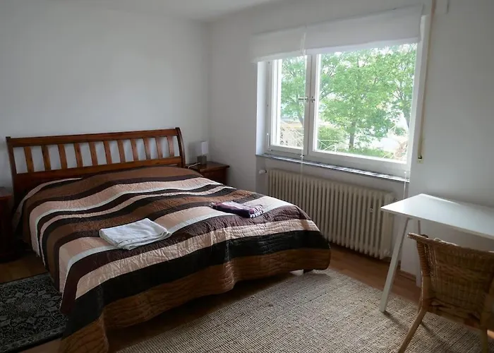 Ruhige 4-zi-wohnung Mit Grossem Balkon Und Blick Ins Gruene * Karlsruhe