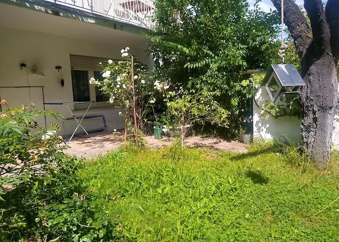 Ruhige 4-zi-wohnung Mit Grossem Balkon Und Blick Ins Gruene Daire