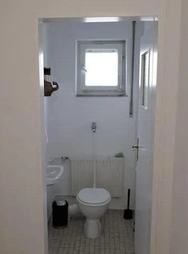 Ruhige 4-zi-wohnung Mit Grossem Balkon Und Blick Ins Gruene Daire *